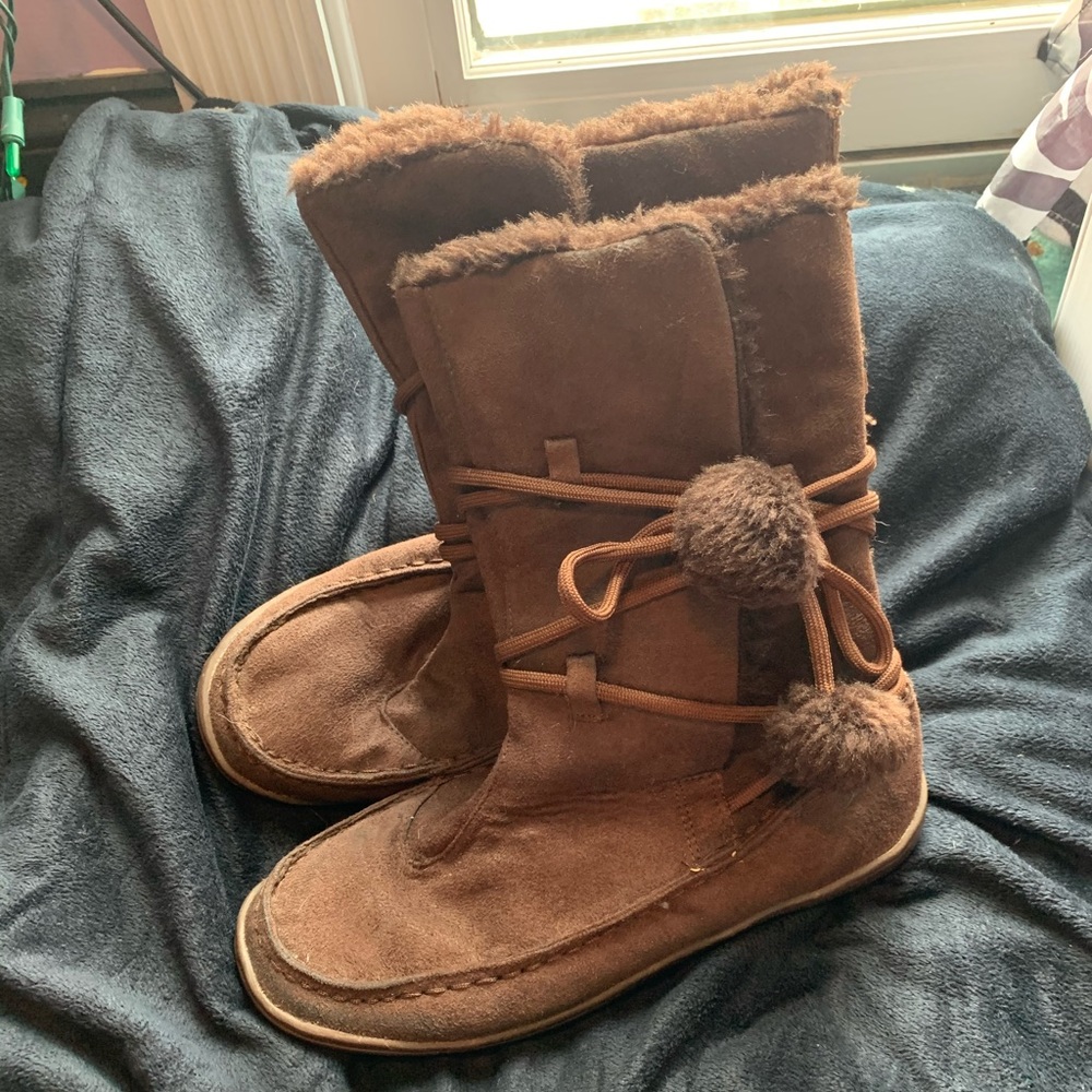 Furry boot